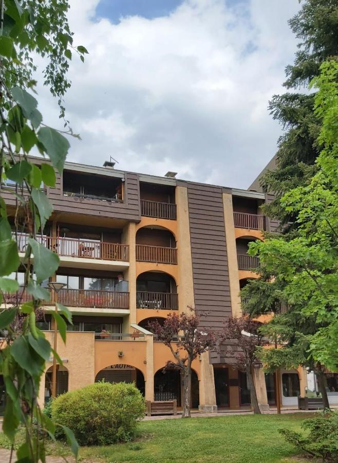 Beautiful Studio With Balcony In Briancon Exteriör bild