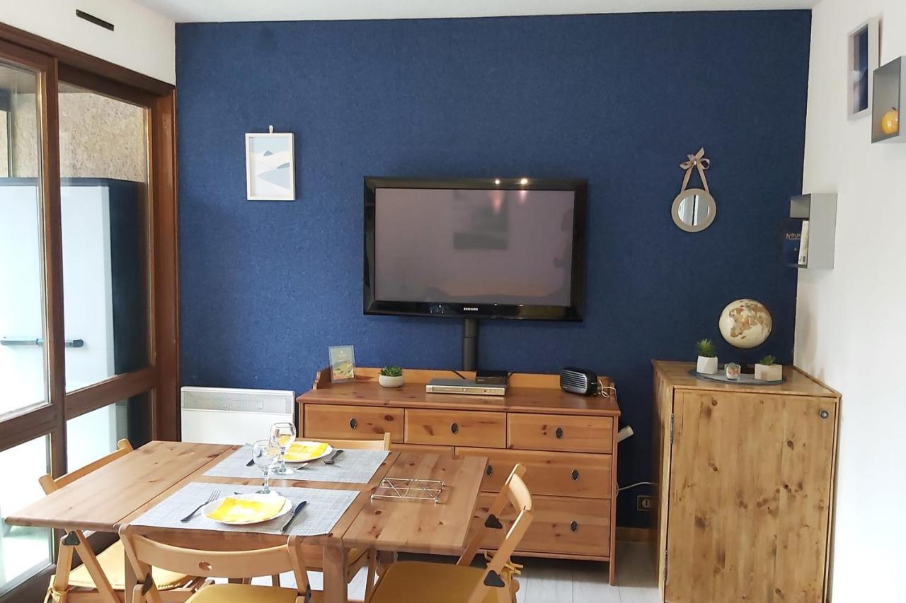 Beautiful Studio With Balcony In Briancon Exteriör bild
