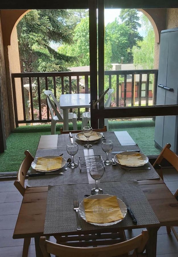 Beautiful Studio With Balcony In Briancon Exteriör bild