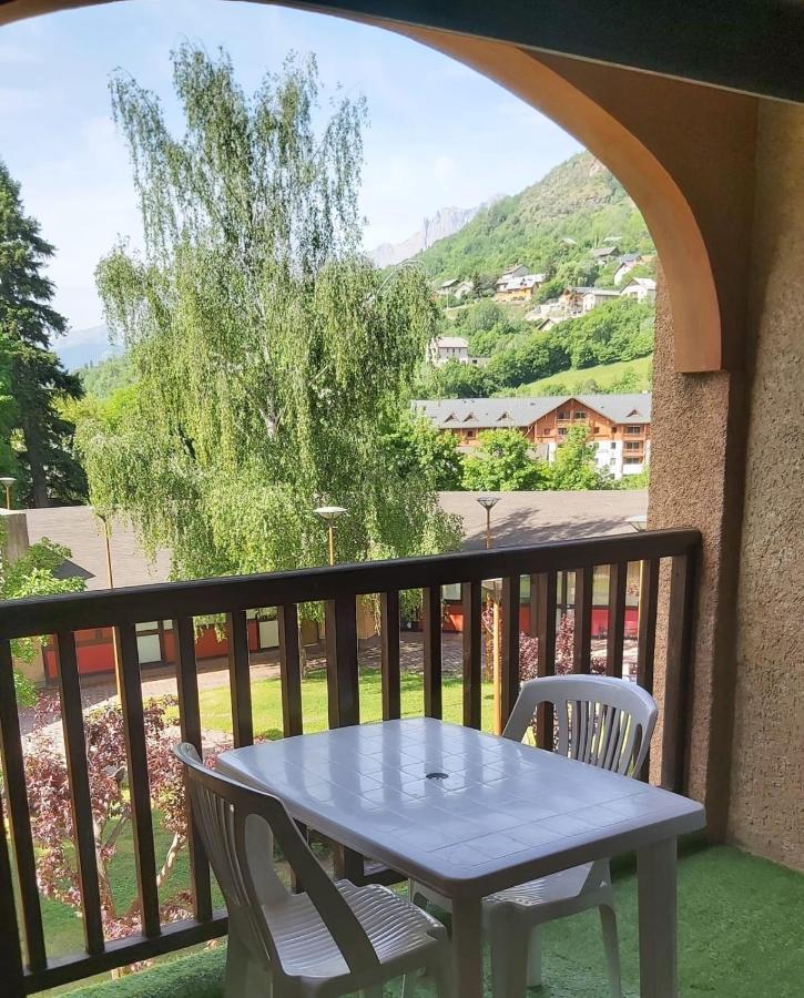 Beautiful Studio With Balcony In Briancon Exteriör bild